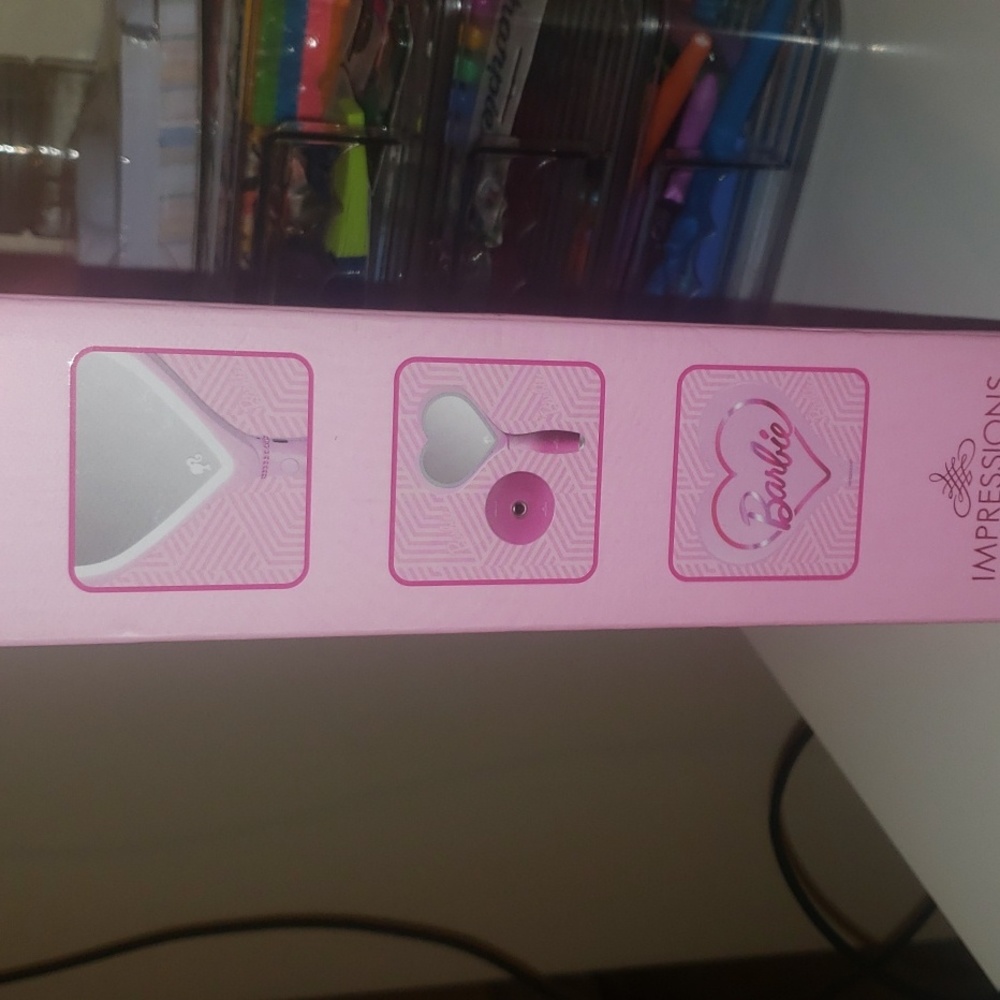 NEW...Barbie LED Mirror - Picture 4 of 5